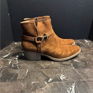 New white mountain women’s ankle boots